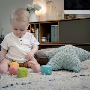 Set 2 Mingiute Si 2 Cuburi Girafa Sophie - Image 3