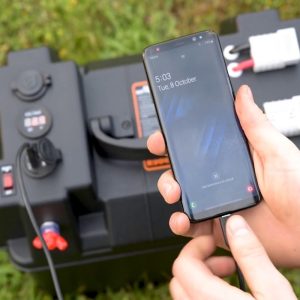 Cutie Ermetica SMART pentru baterie auto, multifunctionala cu terminale externe, voltmetru, pentru calatorii, camping, ambarcatiuni, rulote - Image 8
