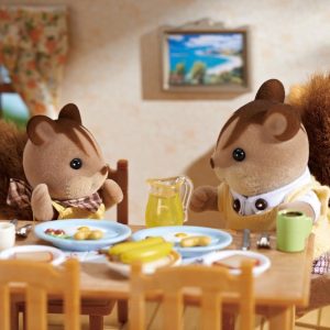 Figurine Sylvanian Families-Familia Veveritelor - Image 6